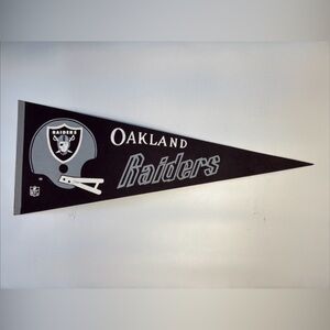 Vintage 1970’s NFL Oakland Raiders Felt Pennant Bar/Man Cave